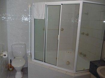 Shortstays Choice At The Metro Apartment